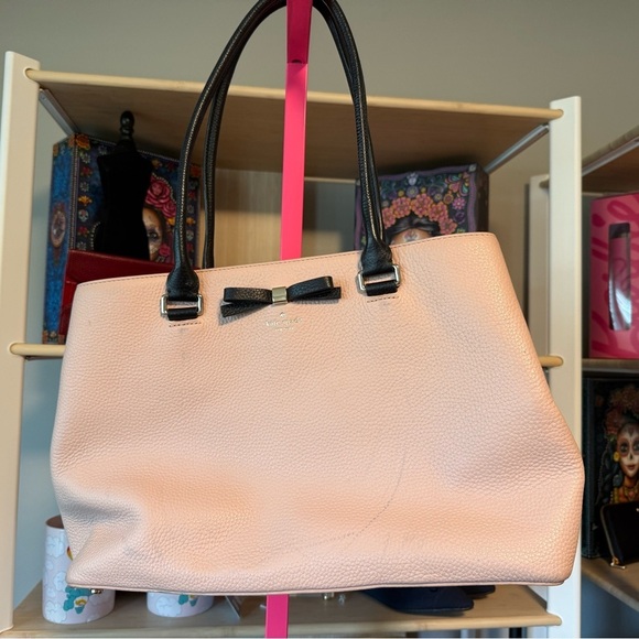 kate spade Handbags - Kate Spade Leather Tote with Black Accents. Fixer upper.